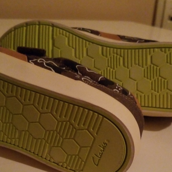 Shoes - Picture 2 of 2